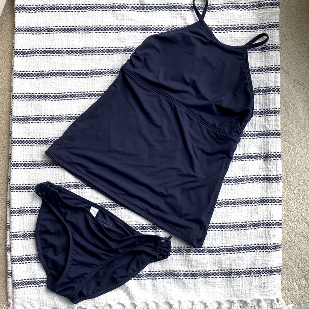 Athleta 2 piece navy swimsuit